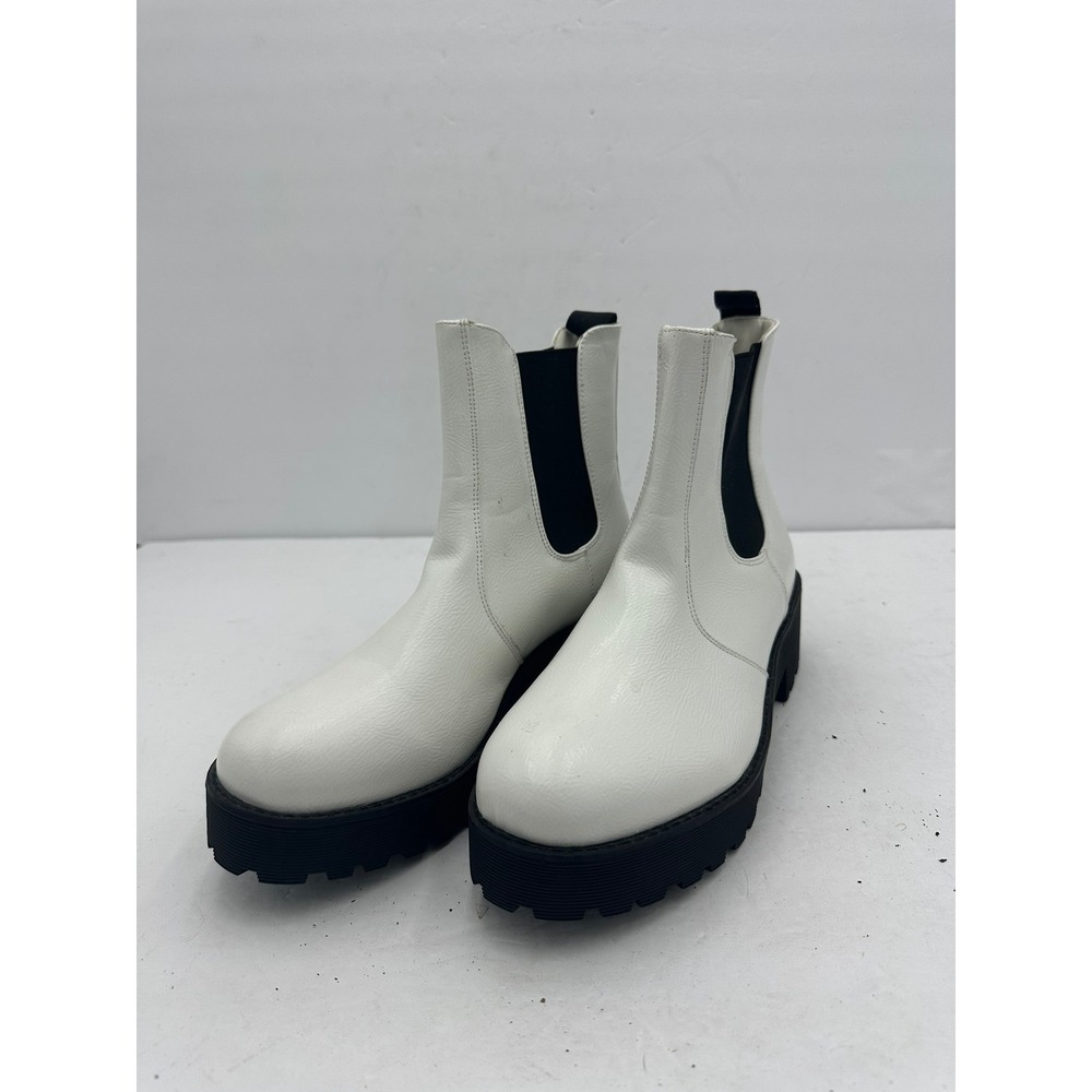 Dirty Laundry White Chunky Lug Sole Chelsea Boots Sz 9M Gorpcore Edgy Streetwear
